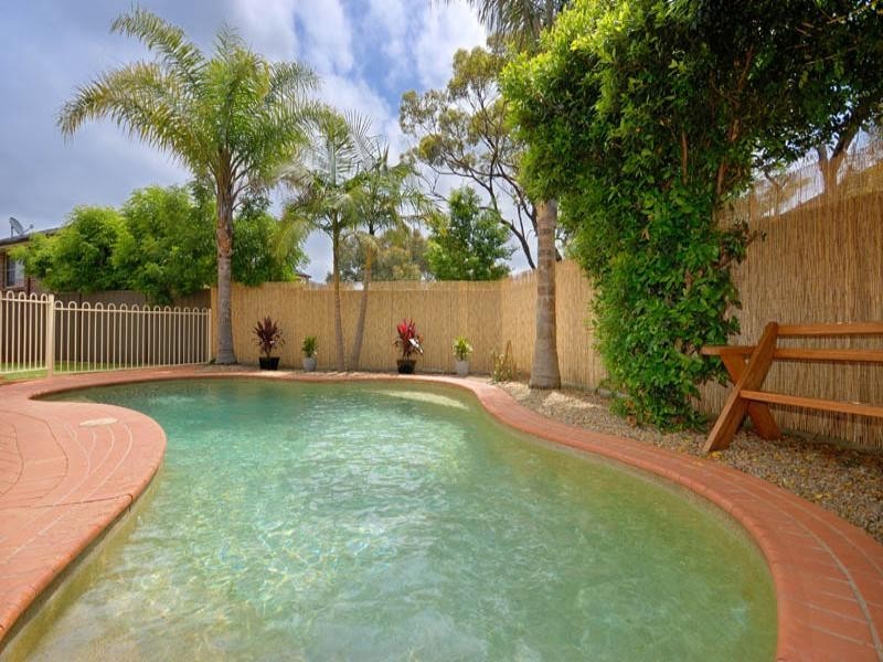 4 Weaver Place, Woronora Heights NSW 2233