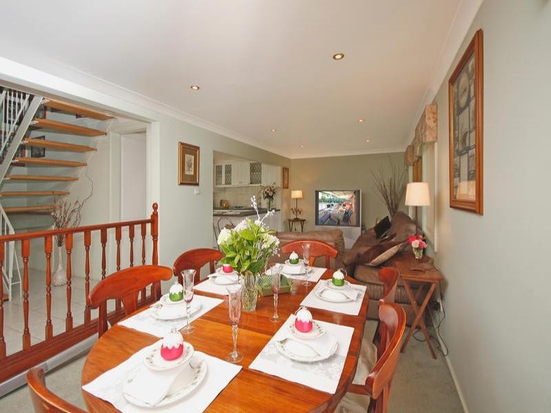 6 Parklands Avenue, Heathcote NSW 2233