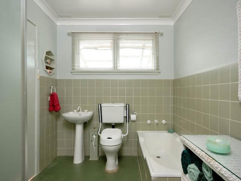 28 Leawarra Street, Engadine NSW 2233