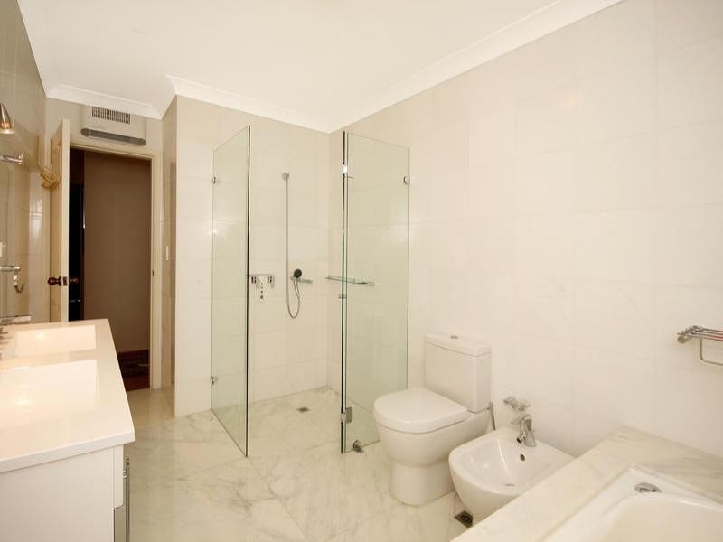 148 St George Crescent, Sandy Point NSW 2172