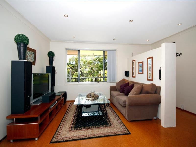 17 Andromeda Crescent, Engadine NSW 2233