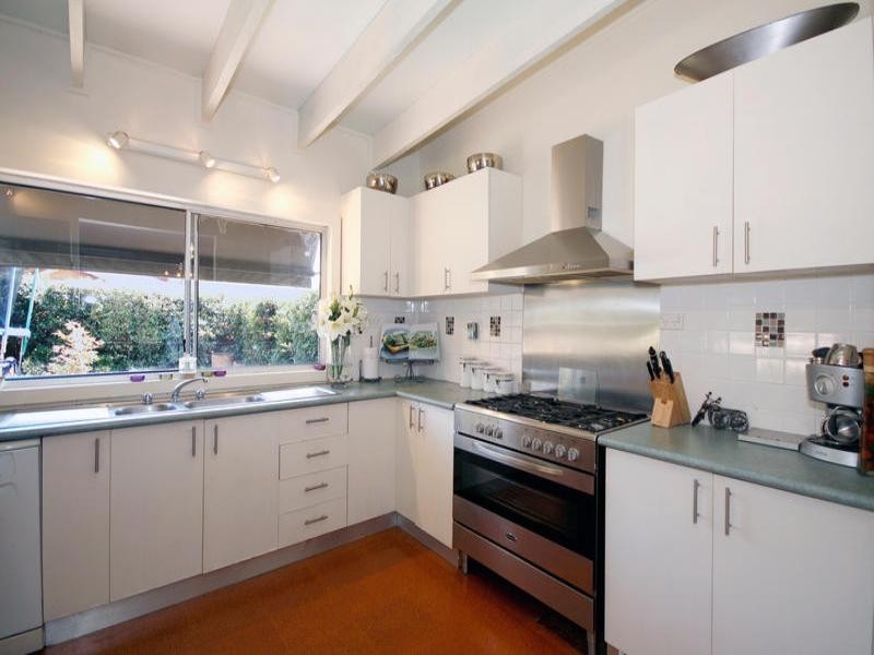 17 Andromeda Crescent, Engadine NSW 2233