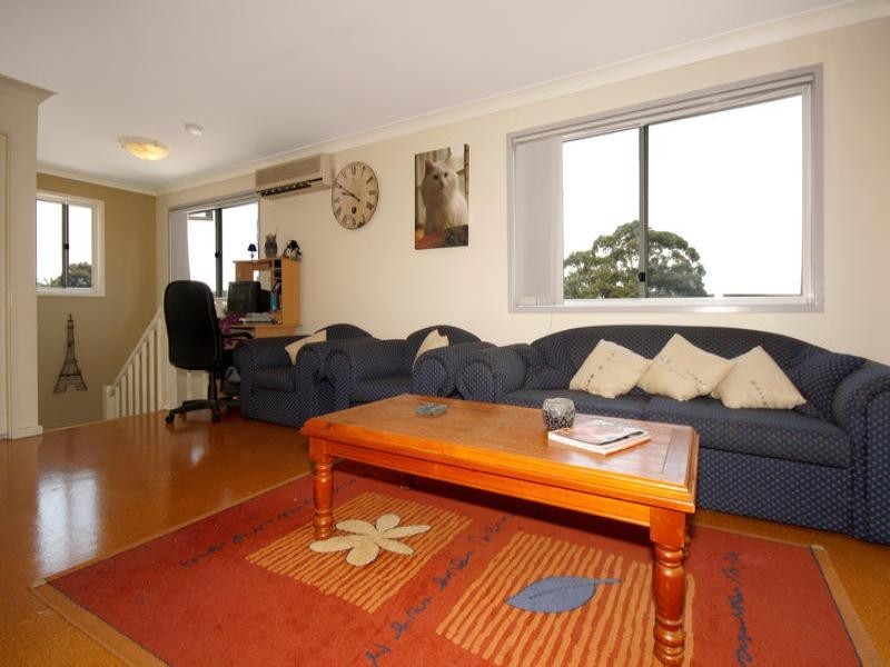 17 Andromeda Crescent, Engadine NSW 2233