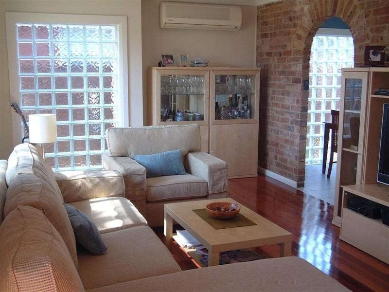 4A Old Bush Road, Yarrawarrah NSW 2233