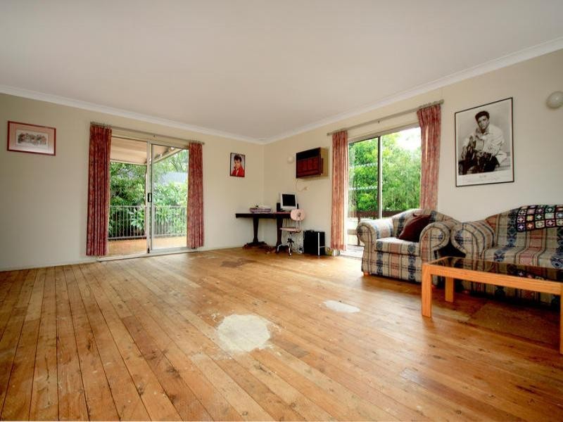 27 Acacia Road, Kirrawee NSW 2232