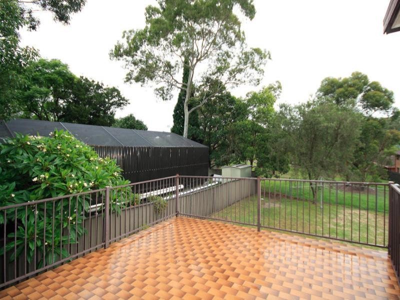 27 Acacia Road, Kirrawee NSW 2232