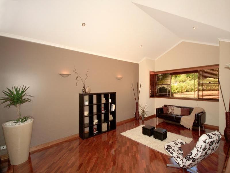 82 Willaroo Avenue, Woronora Heights NSW 2233