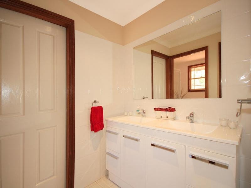 82 Willaroo Avenue, Woronora Heights NSW 2233