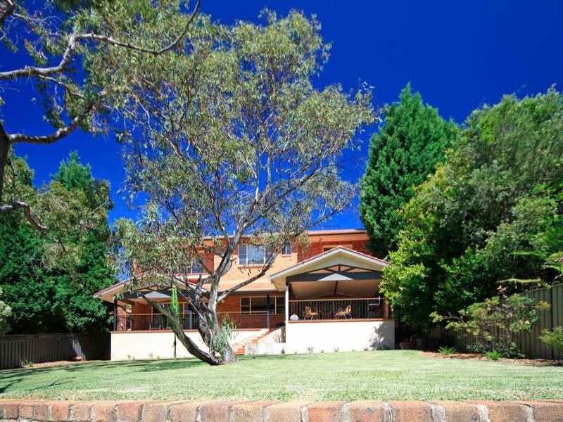 82 Willaroo Avenue, Woronora Heights NSW 2233