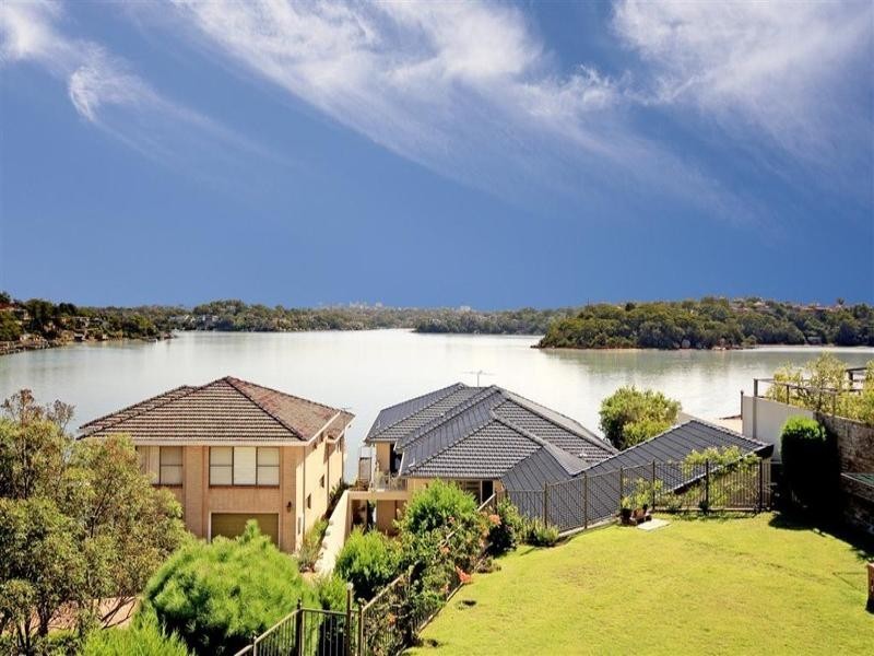12 Leavesden Place, Kangaroo Point NSW 2224