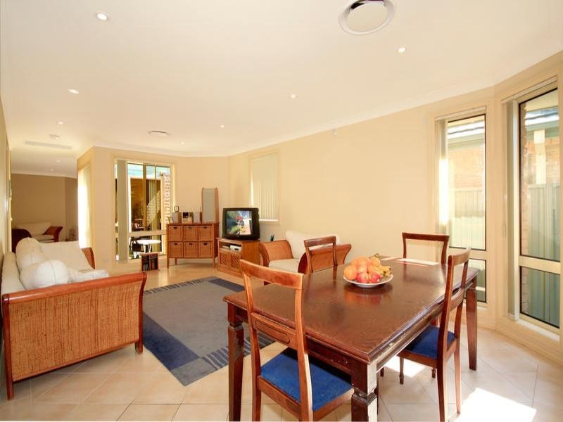 1/1A Spur Crescent, Loftus NSW 2232