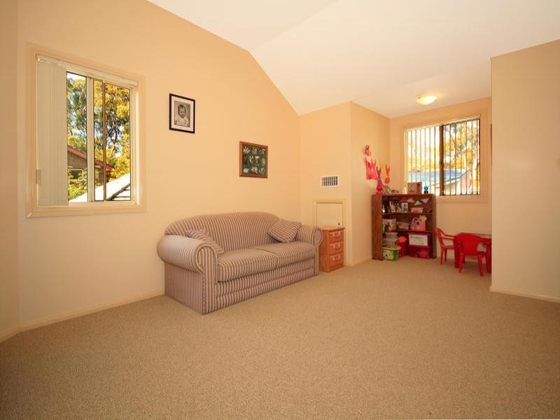 1/1A Spur Crescent, Loftus NSW 2232