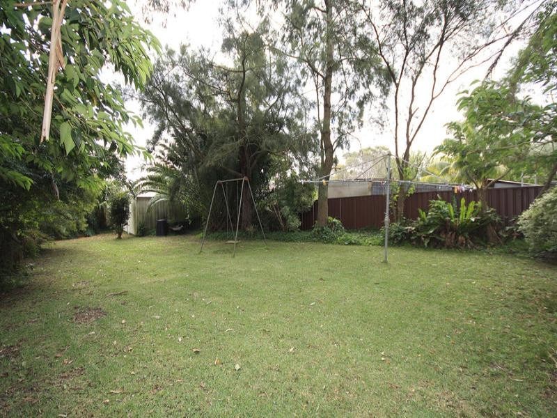 24 Bullecourt Avenue, Engadine NSW 2233