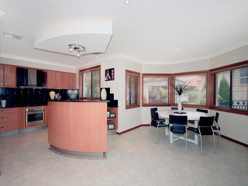 7 Silvereye Crescent, Woronora Heights NSW 2233