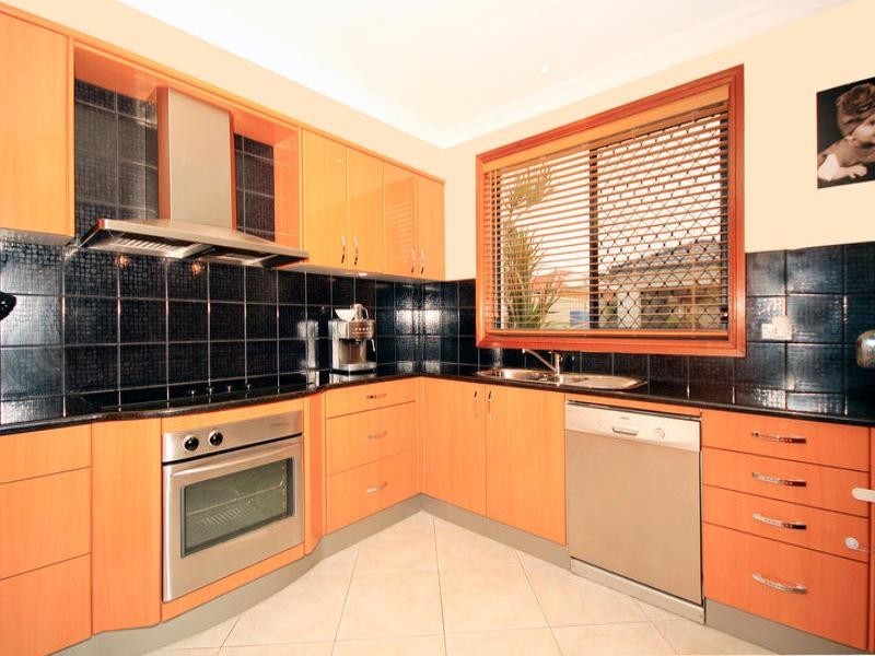 7 Silvereye Crescent, Woronora Heights NSW 2233