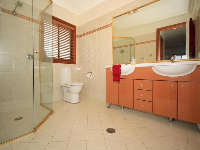 7 Silvereye Crescent, Woronora Heights NSW 2233