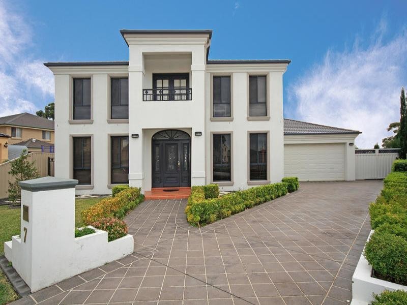 7 Silvereye Crescent, Woronora Heights NSW 2233