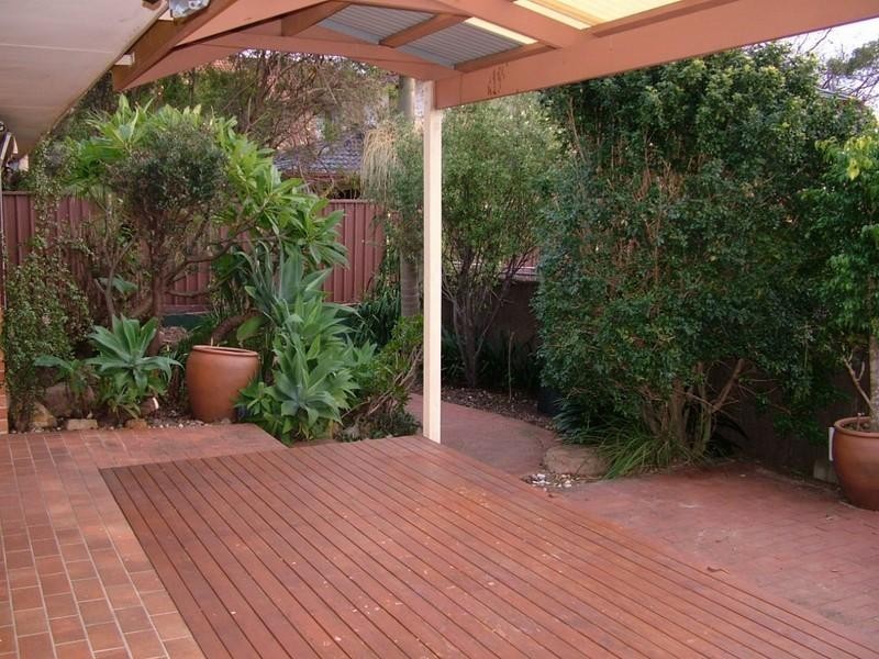 2/76 Caldarra Avenue, Engadine NSW 2233