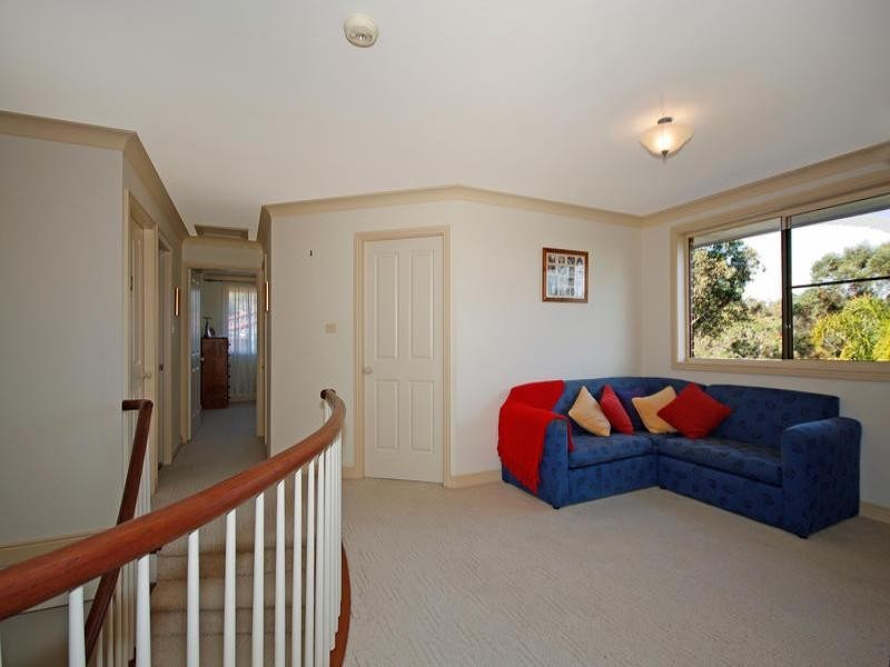 6 Jaeger Place, Woronora Heights NSW 2233