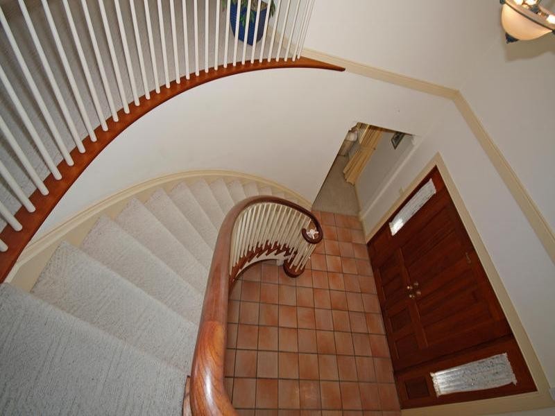 6 Jaeger Place, Woronora Heights NSW 2233