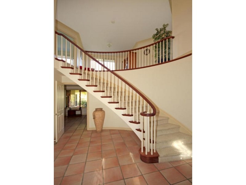 6 Jaeger Place, Woronora Heights NSW 2233