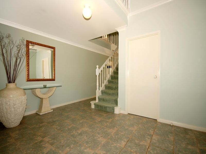 7 Pelican Place, Woronora Heights NSW 2233