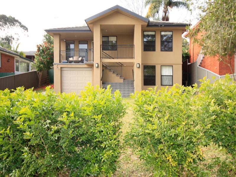 10 Mountain Street, Engadine NSW 2233