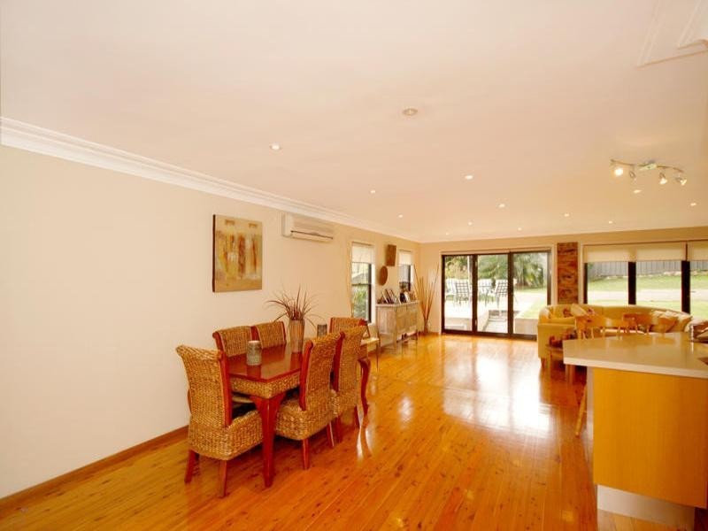 10 Mountain Street, Engadine NSW 2233