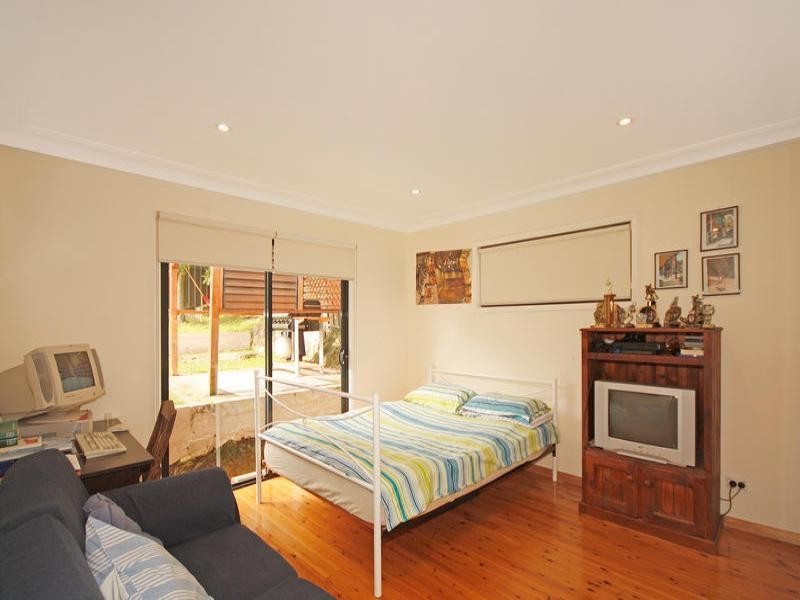 10 Mountain Street, Engadine NSW 2233