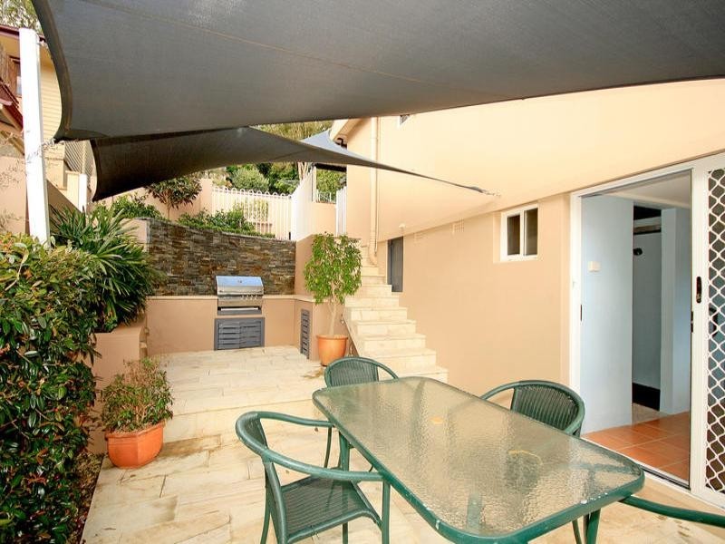 12 Electra Street, Heathcote NSW 2233