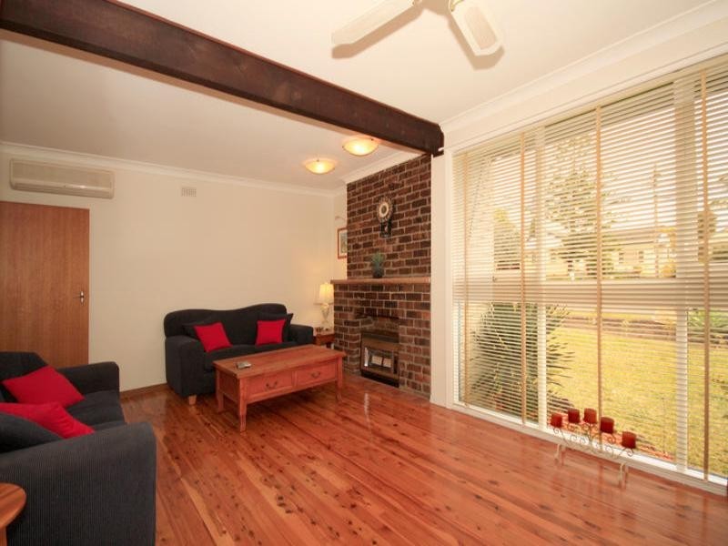 28 Cambrai Avenue, Engadine NSW 2233