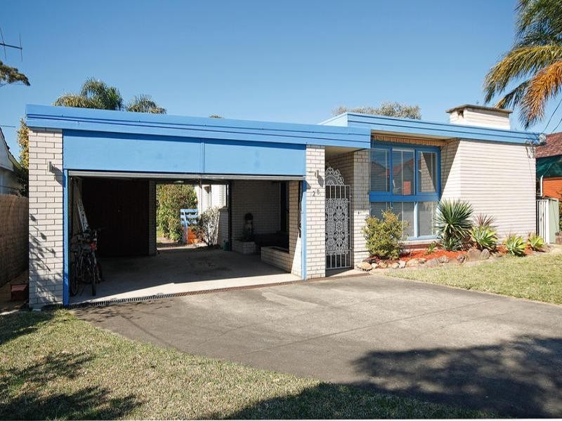 28 Cambrai Avenue, Engadine NSW 2233