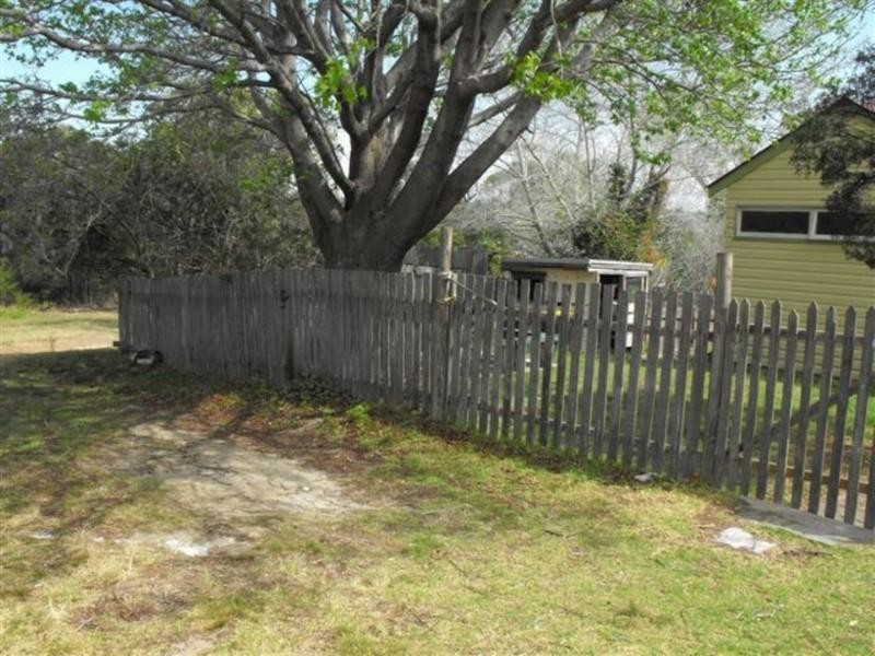 10 McKell Avenue, Waterfall NSW 2233