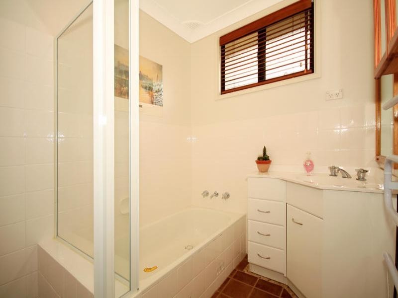 32 Kilmarnock Road, Engadine NSW 2233