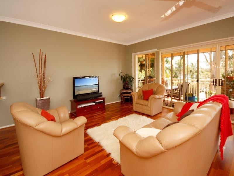 2 50 Pacific Crescent, Maianbar NSW 2230