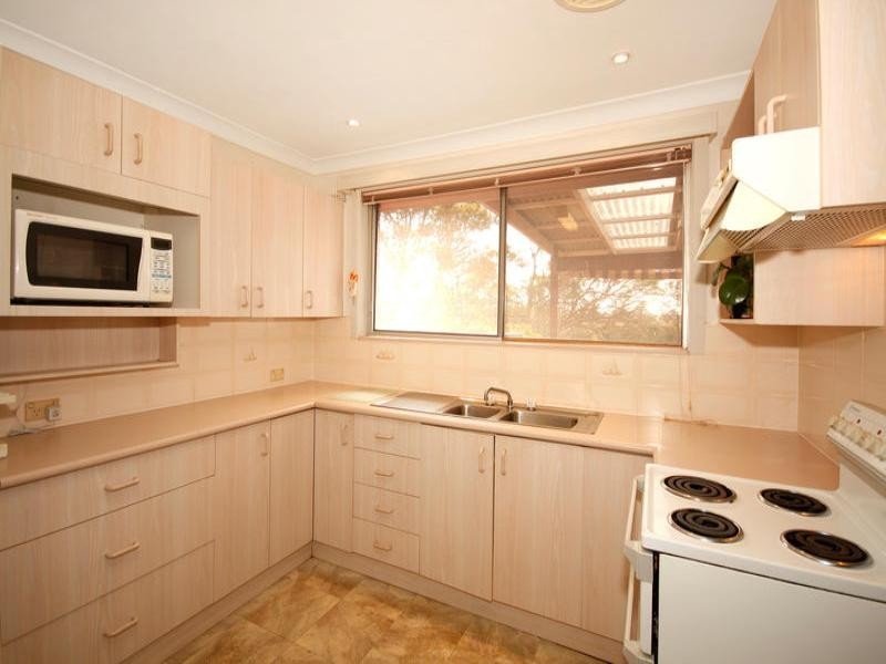 39 Lalor Crescent, Engadine NSW 2233