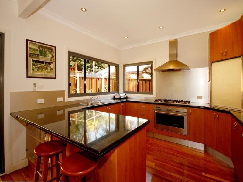 16 Gambier Avenue, Sandy Point NSW 2172