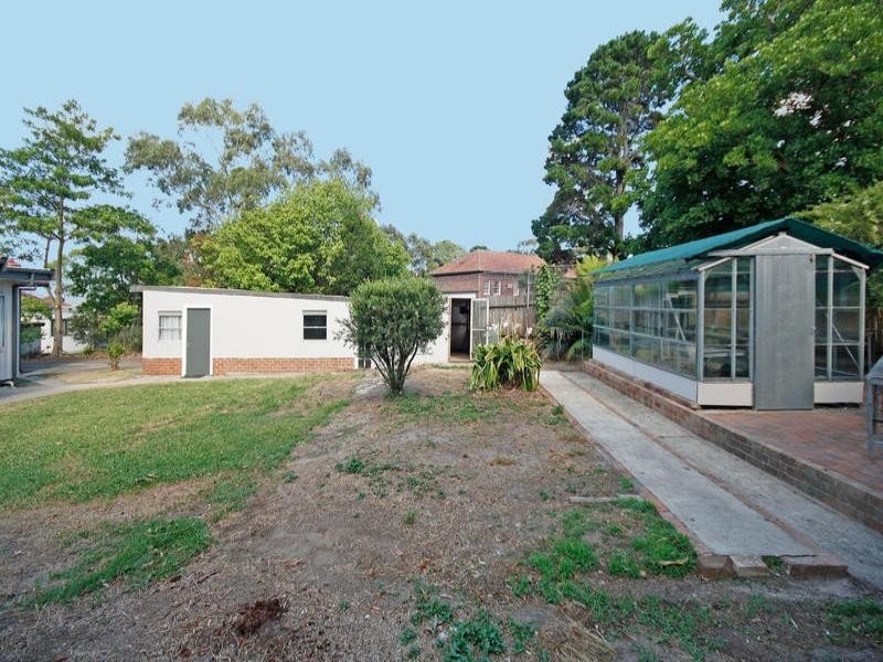 1 Bombell Avenue, Engadine NSW 2233