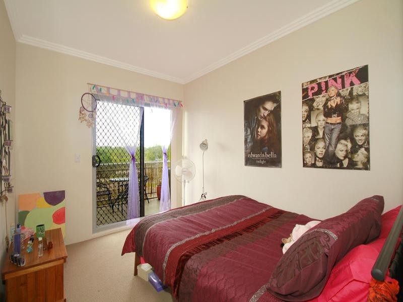 13/15 Stuart Street, Helensburgh NSW 2508