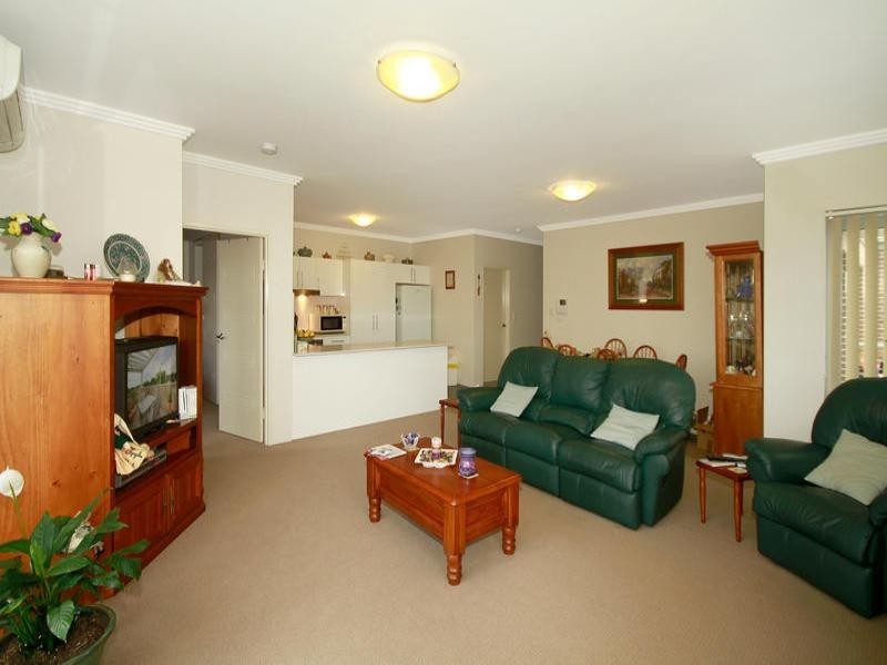 13/15 Stuart Street, Helensburgh NSW 2508