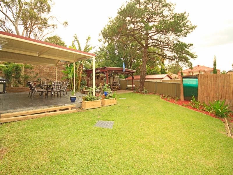 3 Barwon Road, Mortdale NSW 2223