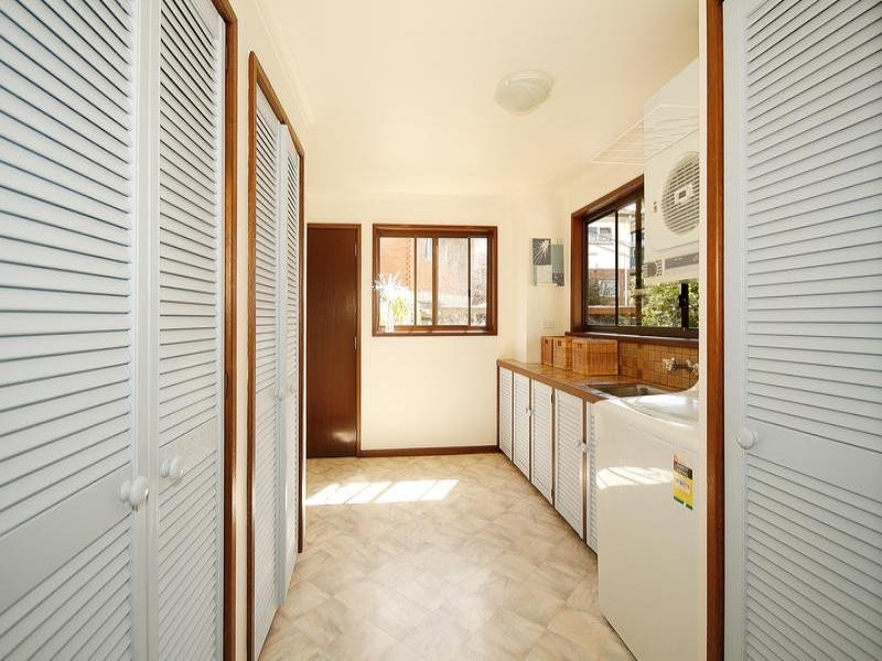 72 Novara Crst, Como NSW 2226