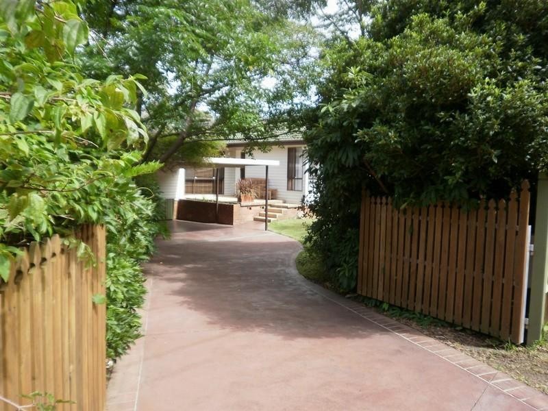 35 Higgerson Avenue, Engadine NSW 2233