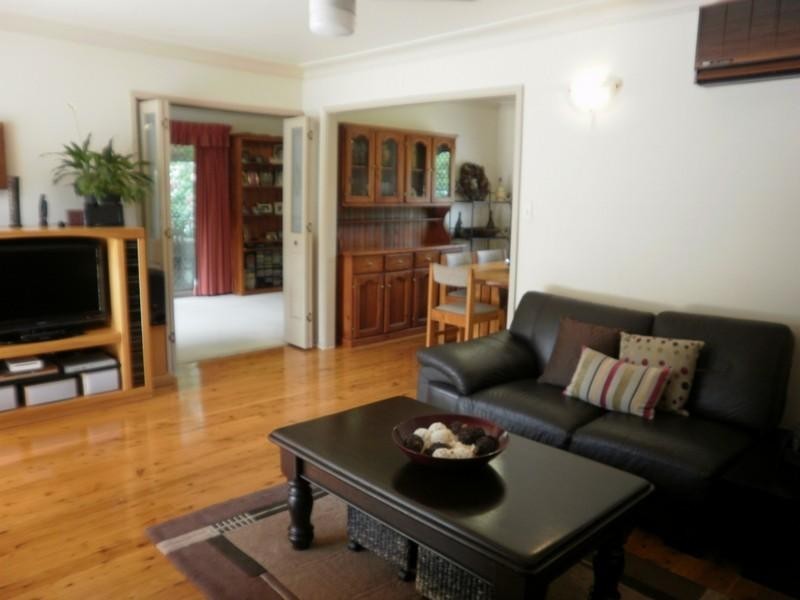 35 Higgerson Avenue, Engadine NSW 2233