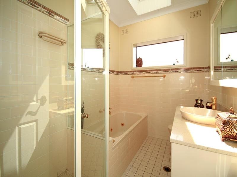 33 Copeland Road, Engadine NSW 2233