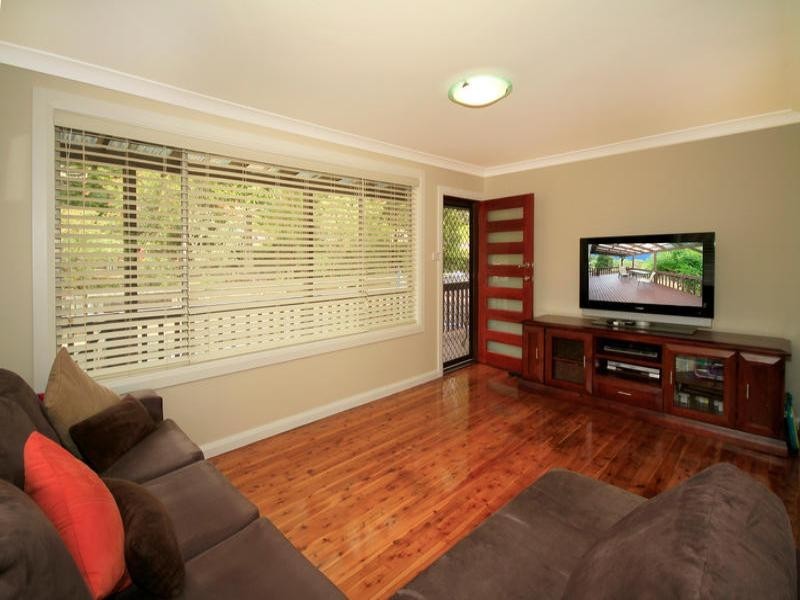 39 Higgerson Avenue, Engadine NSW 2233