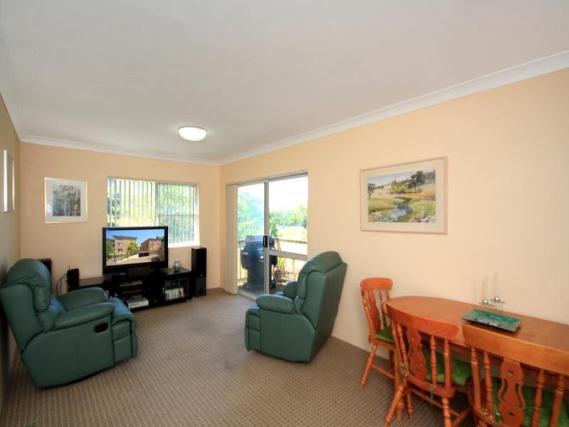 2/29-35 Preston Avenue, Engadine NSW 2233