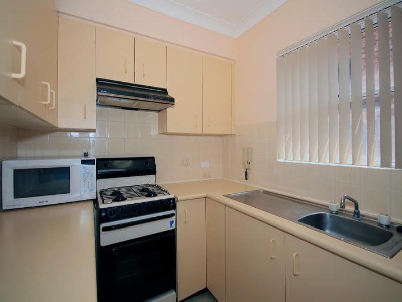 2/29-35 Preston Avenue, Engadine NSW 2233