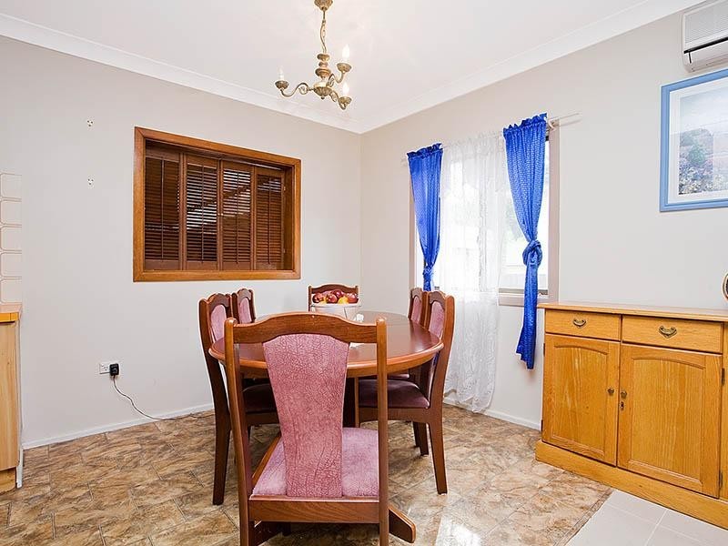 27 Crammond Boulevard, Caringbah NSW 2229