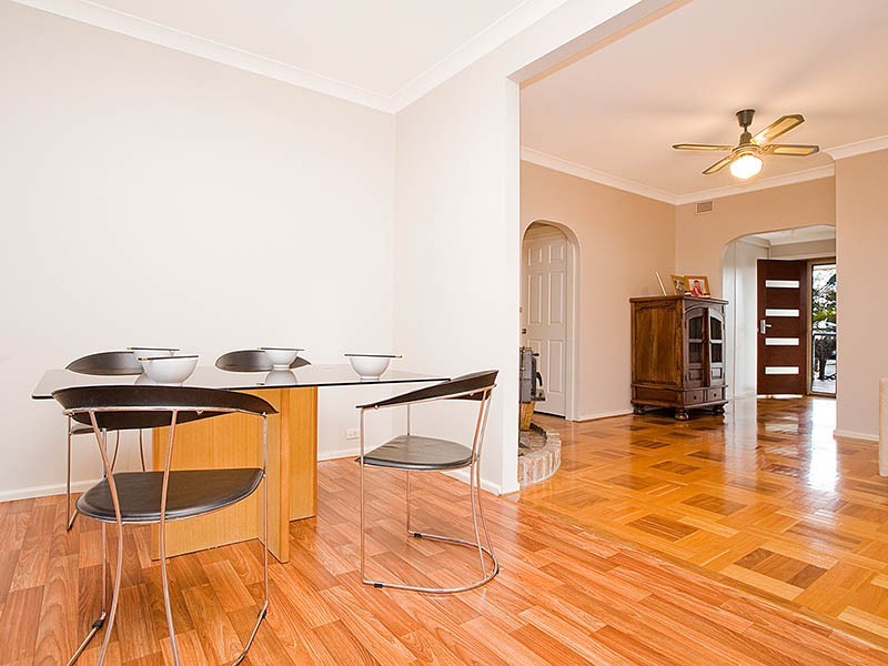 16 Dubarda Street, Engadine NSW 2233